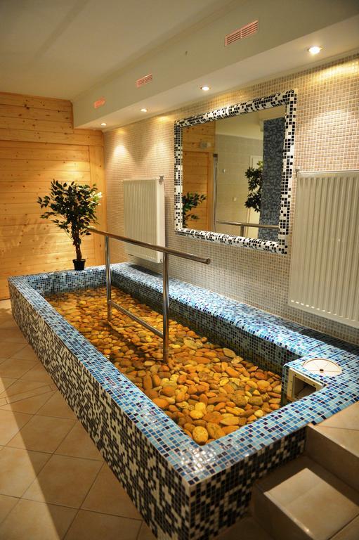 Liza Aqua & Conference Hotel Лайошмиже Экстерьер фото
